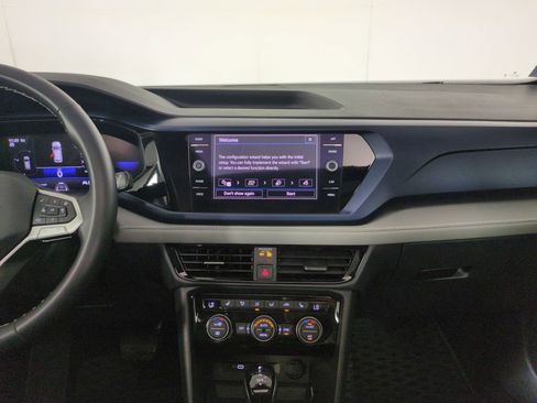 Used 2024 Volkswagen Taos SE w/ Panoramic Sunroof Package AWD/4WD image 21
