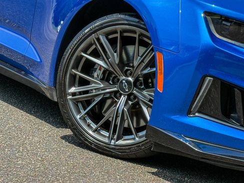 Used 2017 Chevrolet Camaro ZL1 RWD image 27