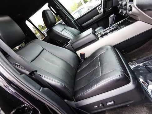 Used 2016 Ford Expedition Limited w/ Equipment Group 301A image 40