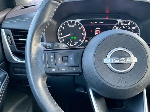 Used 2023 Nissan Rogue SV w/ SV Premium B Package AWD/4WD image 21