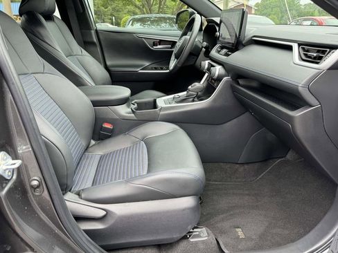 Used 2023 Toyota RAV4 XSE AWD/4WD image 13