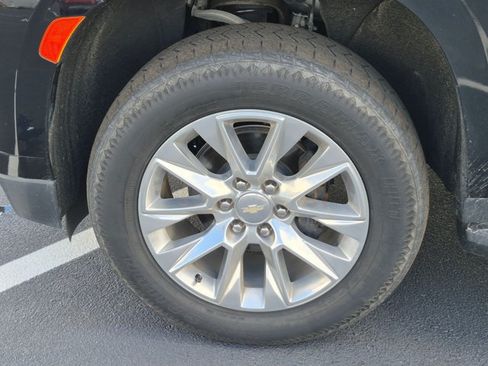 Used 2022 Chevrolet Suburban Premier RWD image 10