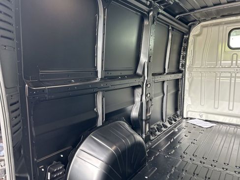 New 2025 RAM ProMaster 2500 w/ Convenience Group image 28