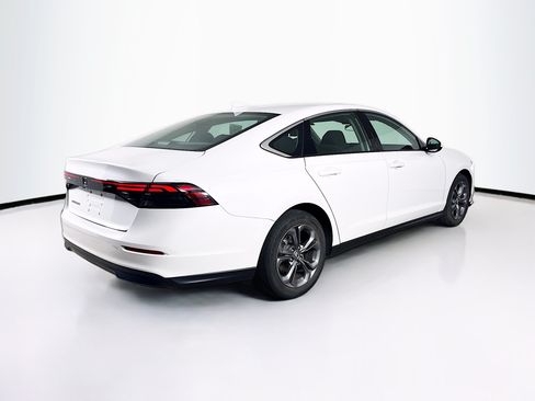 Used 2024 Honda Accord EX image 32