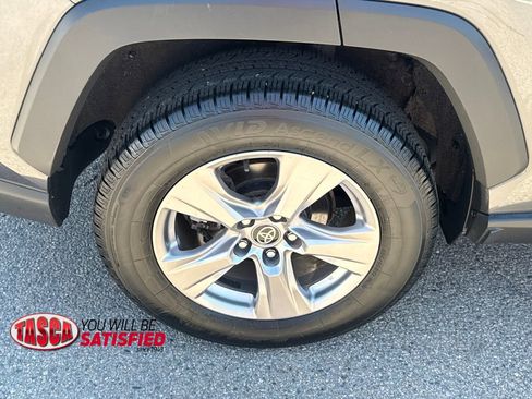 Used 2022 Toyota RAV4 XLE w/ Convenience Package AWD/4WD image 40