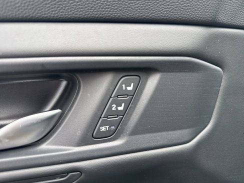 Used 2025 Honda Accord Sport image 48