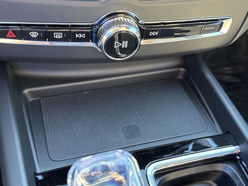 New 2026 Volvo XC60 B5 Core image 27