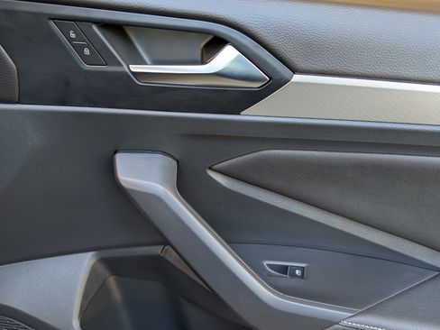 Used 2024 Volkswagen Jetta Sport image 21