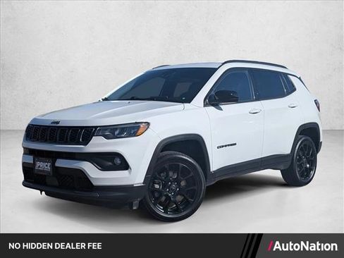 Used 2025 Jeep Compass Latitude w/ Altitude Special Edition AWD/4WD image 1
