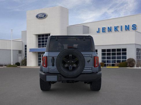 New 2025 Ford Bronco Outer Banks w/ Black Appearance Package image 5