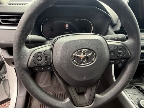 Certified 2025 Toyota RAV4 LE image 15
