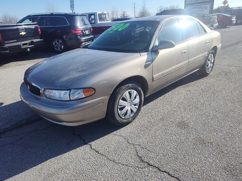 Used 2002 Buick Century Custom w/ Special Edition Pkg image 3