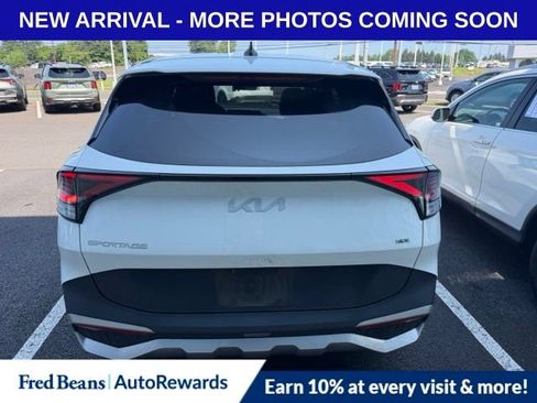 Used 2023 Kia Sportage LX AWD/4WD image 6