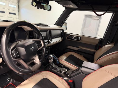Used 2022 Ford Bronco Wildtrak AWD/4WD image 13