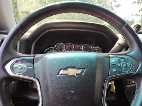 Used 2017 Chevrolet Silverado 1500 LT w/ Midnight Edition AWD/4WD image 20