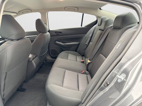 Used 2023 Nissan Altima 2.5 SV FWD image 11