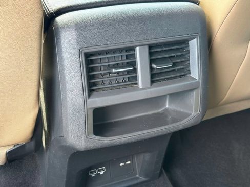 Used 2020 Volkswagen Atlas Cross Sport SEL R-Line AWD/4WD image 13