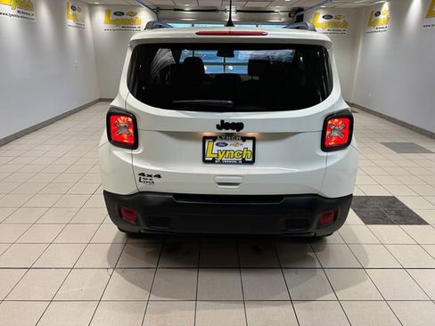Used 2023 Jeep Renegade Latitude image 21