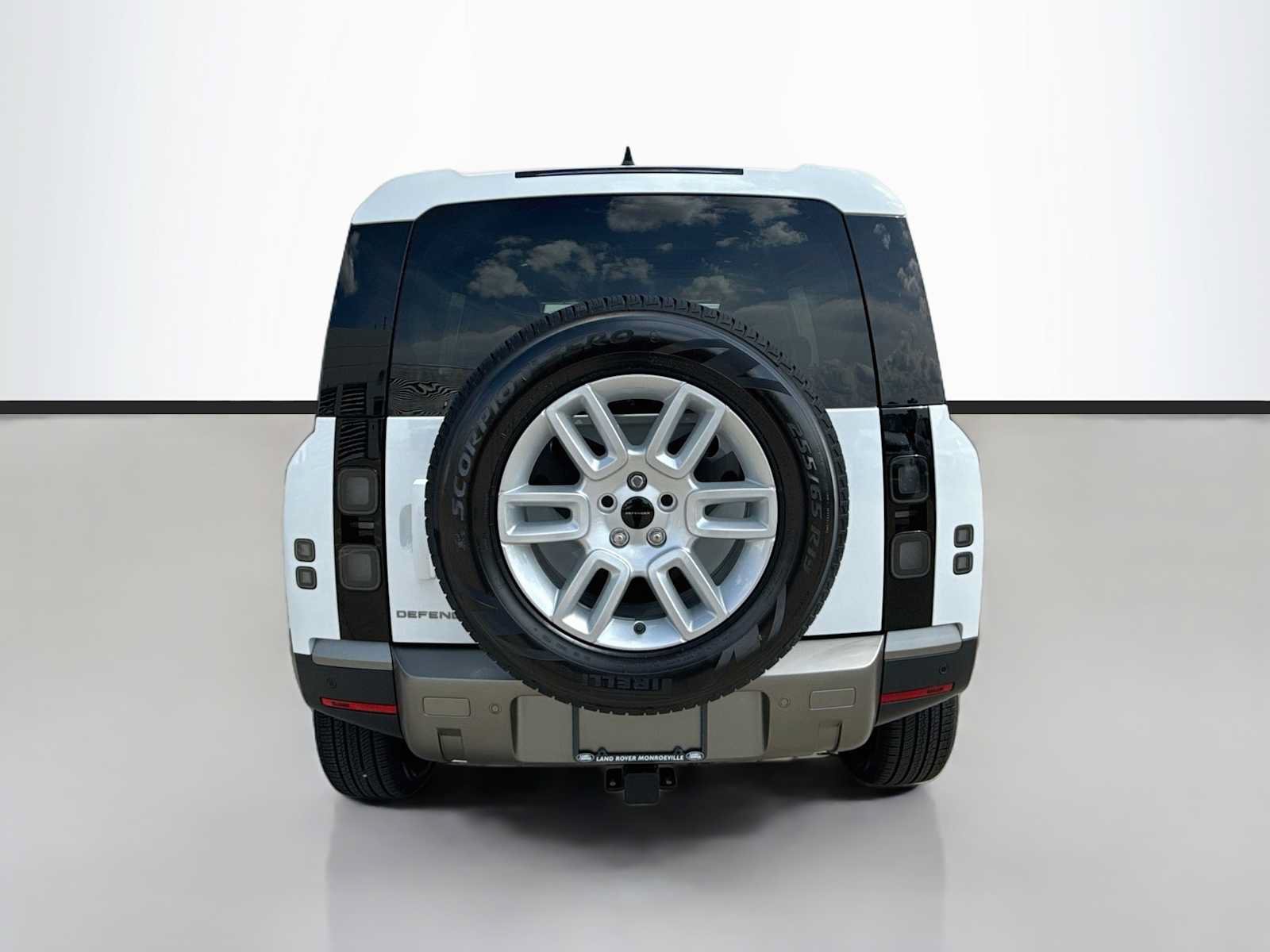 New 2026 Land Rover Defender 110 S AWD/4WD image 4