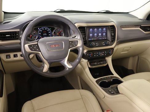 Used 2022 GMC Acadia Denali w/ Denali Ultimate Package image 2