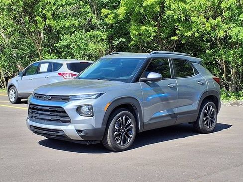 Used 2023 Chevrolet TrailBlazer LT w/ Convenience Package FWD image 1