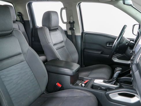 Used 2023 Nissan Frontier SV w/ SV Convenience Package AWD/4WD image 26