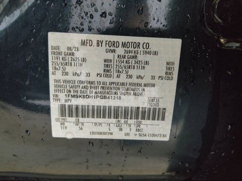 Used 2023 Ford Explorer XLT w/ Equipment Group 202A AWD/4WD image 33