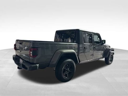 Used 2021 Jeep Gladiator Sport image 5