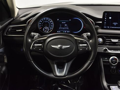 Used 2023 Genesis G70 2.0T image 16