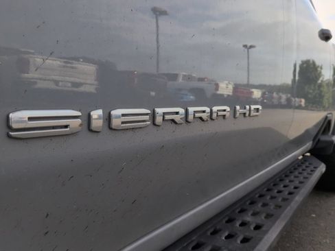Used 2025 GMC Sierra 2500 SLE w/ SLE Value Package; AWD/4WD image 11