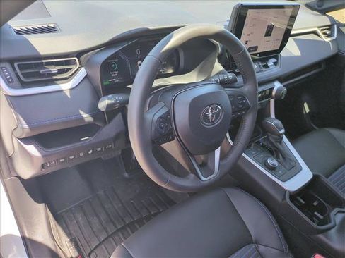 Used 2025 Toyota RAV4 XSE w/ Advanced Technology Package AWD/4WD image 10