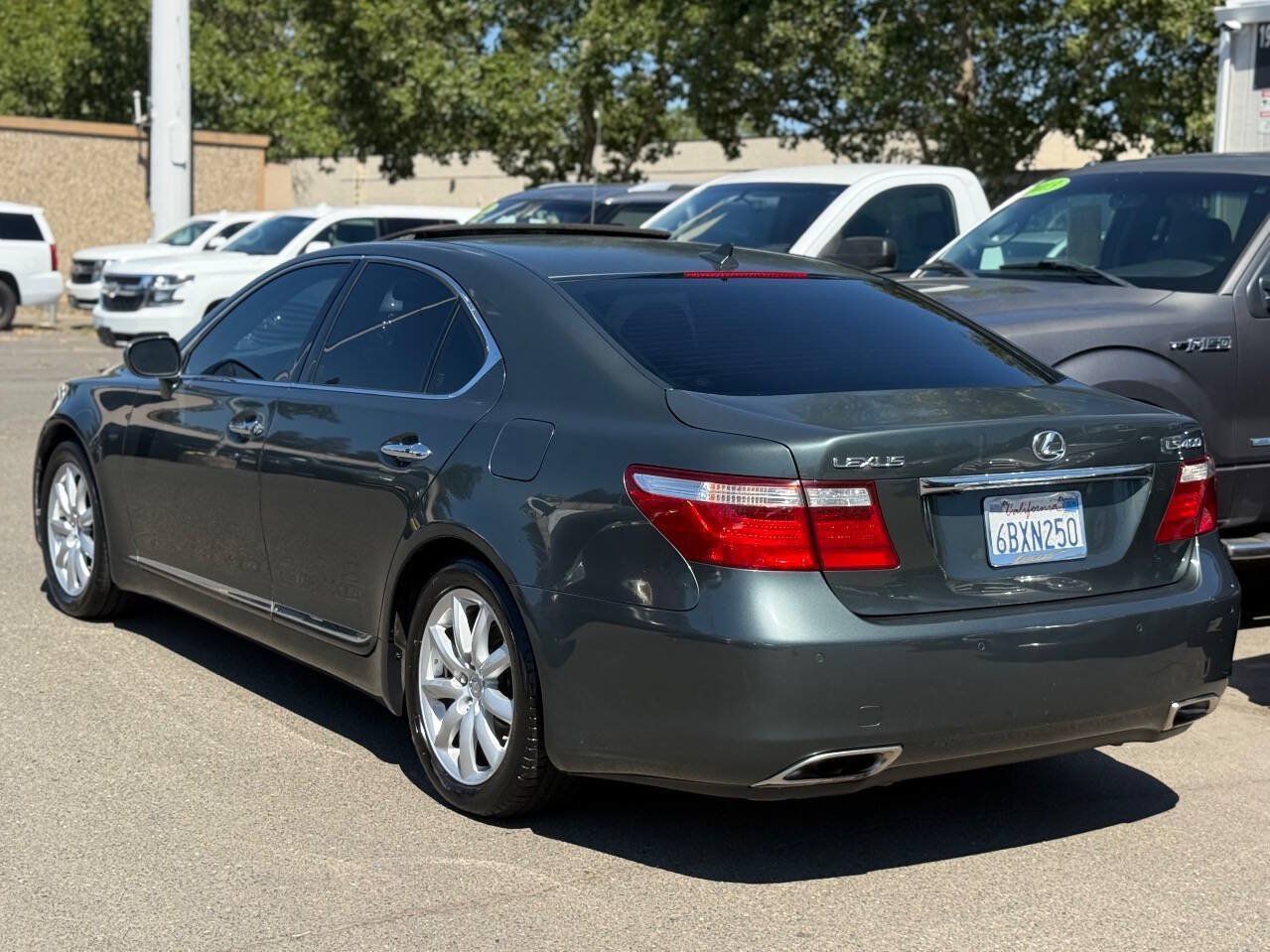 Used 2008 Lexus LS 460 RWD image 6