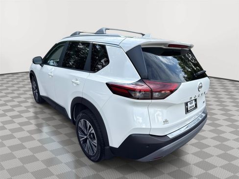 Used 2023 Nissan Rogue SV w/ SV Premium Package FWD image 8