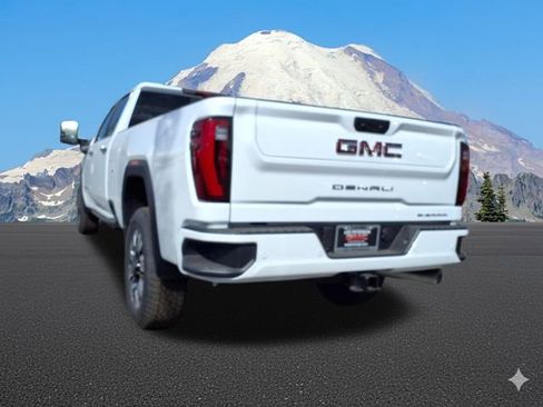 New 2025 GMC Sierra 3500 Denali w/ Denali Reserve Package image 4