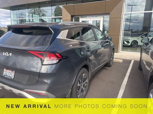 Used 2023 Kia Sportage EX image 6
