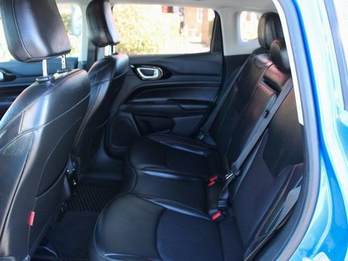 Used 2022 Jeep Compass Trailhawk w/ Trailhawk Convenience Group AWD/4WD image 40