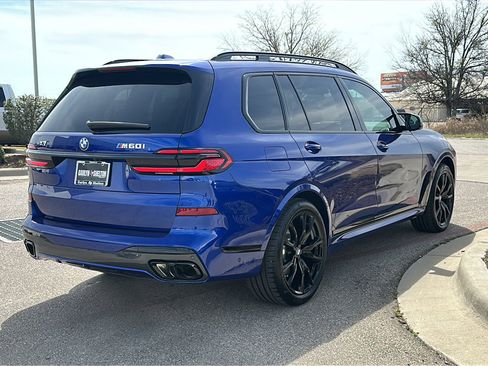 New 2025 BMW X7 M60i image 8