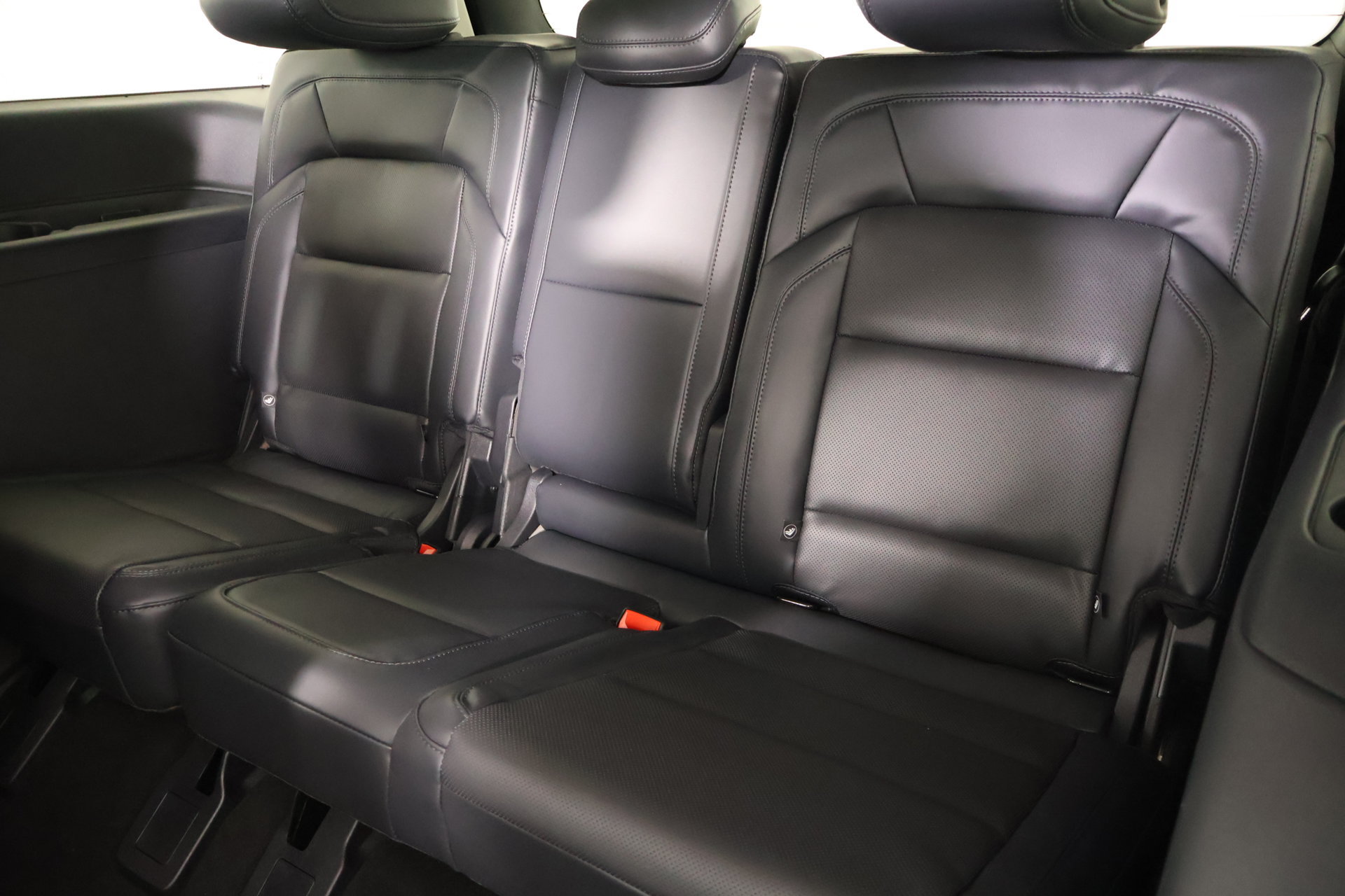 New 2026 Lincoln Navigator Premiere AWD/4WD image 13