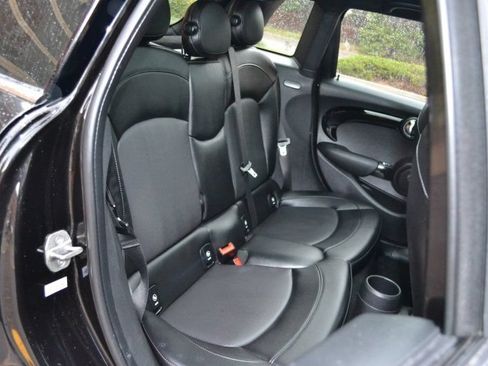 Used 2018 MINI Cooper S FWD image 28