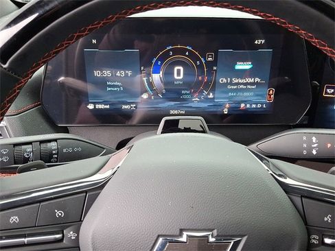 Used 2026 Chevrolet Traverse RS image 18