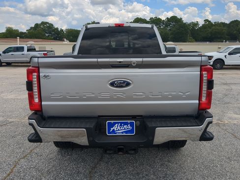 Used 2023 Ford F250 Lariat w/ Chrome Package AWD/4WD image 4