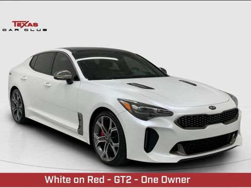 Used 2019 Kia Stinger GT2 image 1