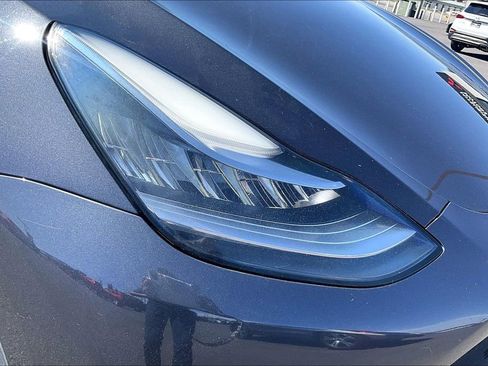 Used 2021 Tesla Model Y Long Range AWD/4WD image 26