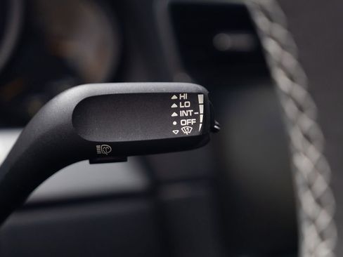 Used 2018 Porsche 911 GT3 image 43