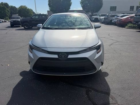 Used 2026 Toyota Corolla LE FWD image 2