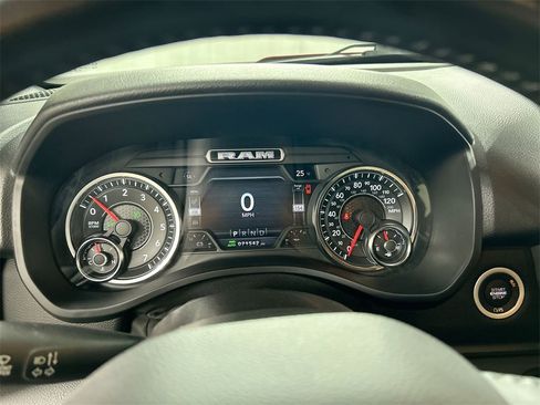 Used 2021 RAM 1500 Big Horn w/ Built-to-serve Edition image 13