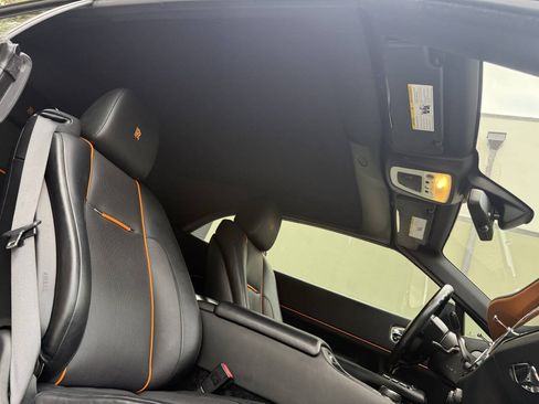 Used 2018 Rolls-Royce Dawn RWD image 50