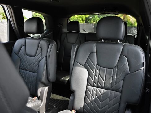 Used 2024 Kia Telluride EX X-Line AWD/4WD image 19