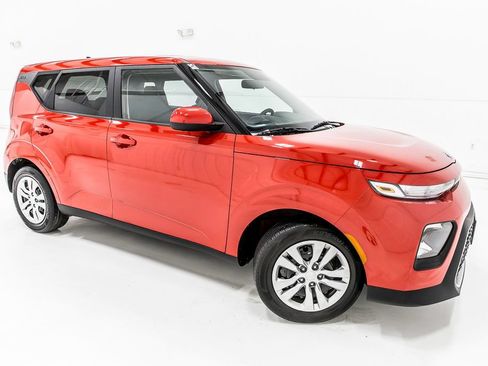 Used 2021 Kia Soul LX FWD image 9