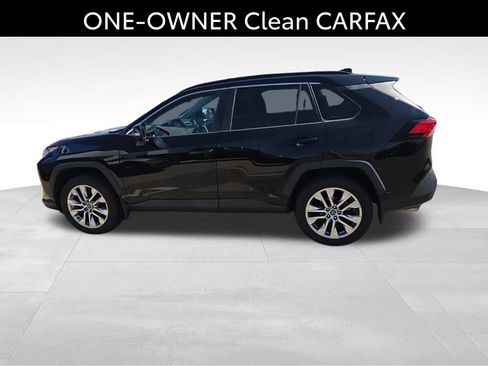 Used 2021 Toyota RAV4 XLE Premium AWD/4WD image 7